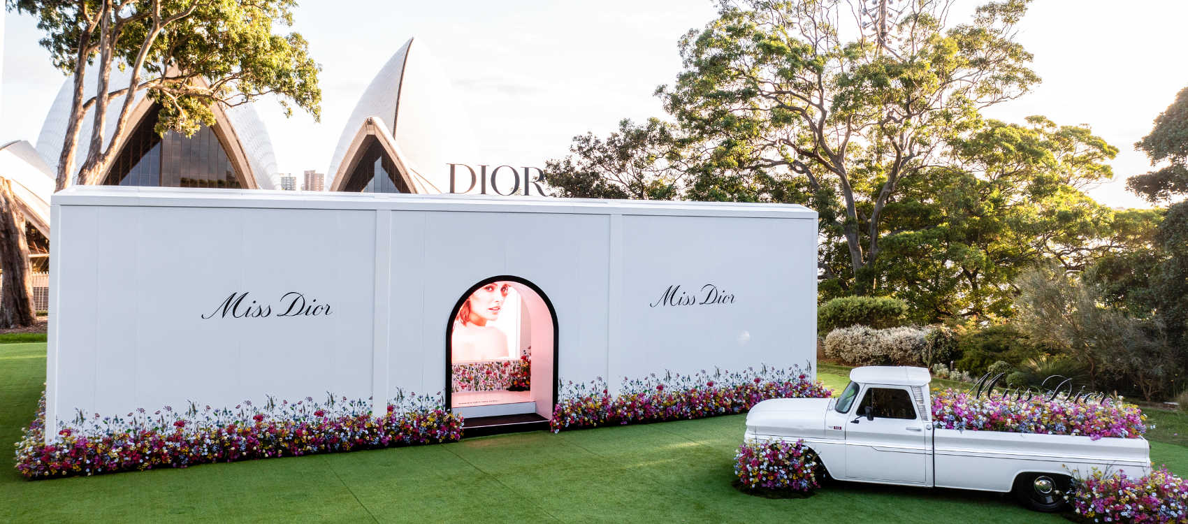 Wedding ceremony at Bennelong Lawn