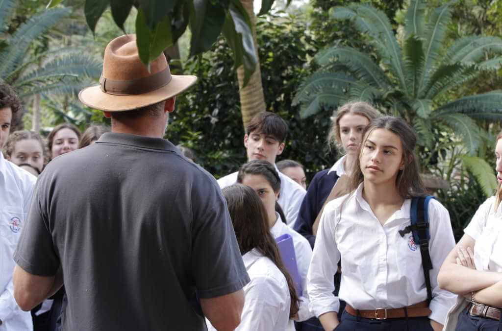 school group plant tour 1024x676