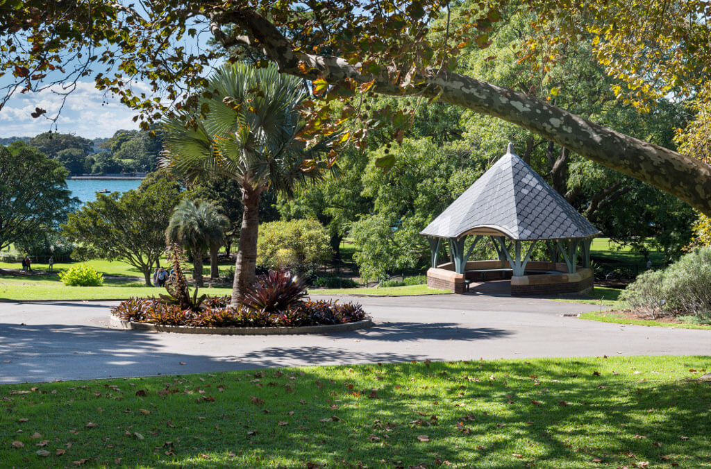 Vista Pavilion and Lawn