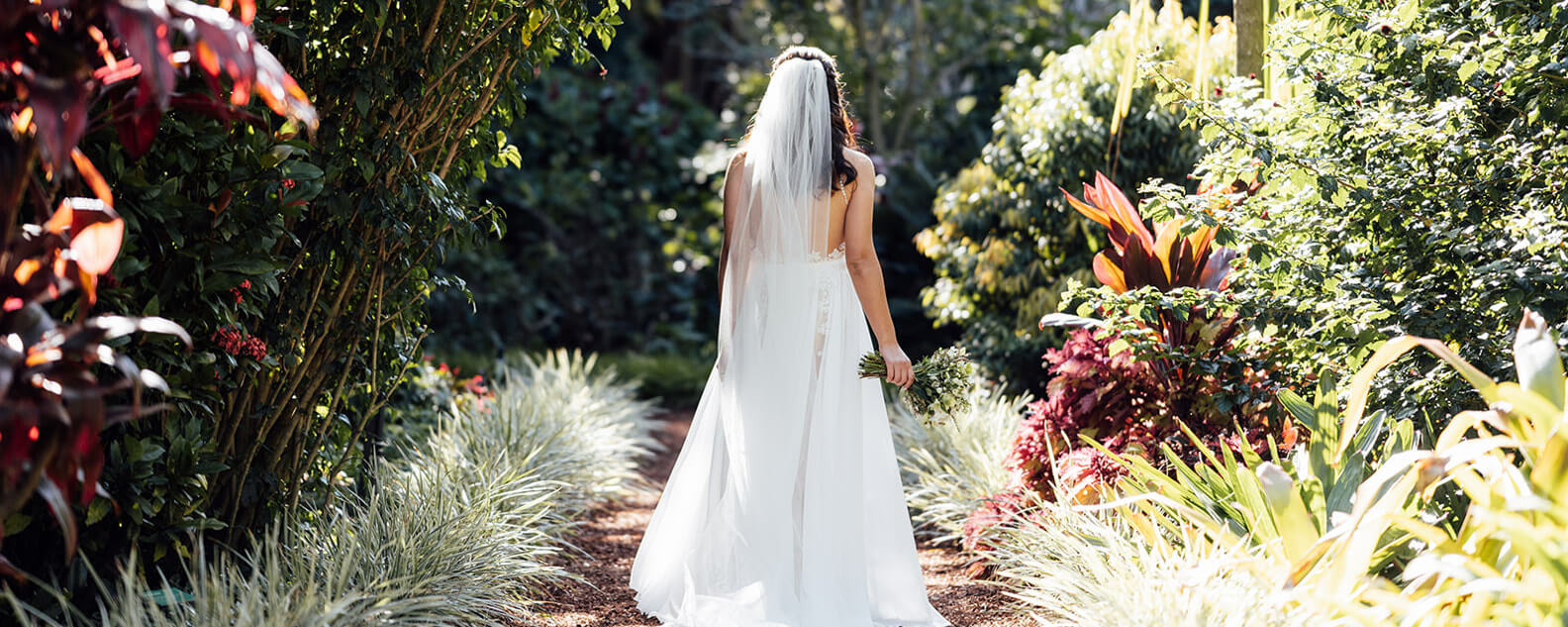 bride at the garden photoshoot